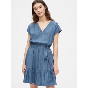 GAP Ruffle Hem Dress Belted Waist Tie Chambray Denim Shrot Sleeve Womens X-Small